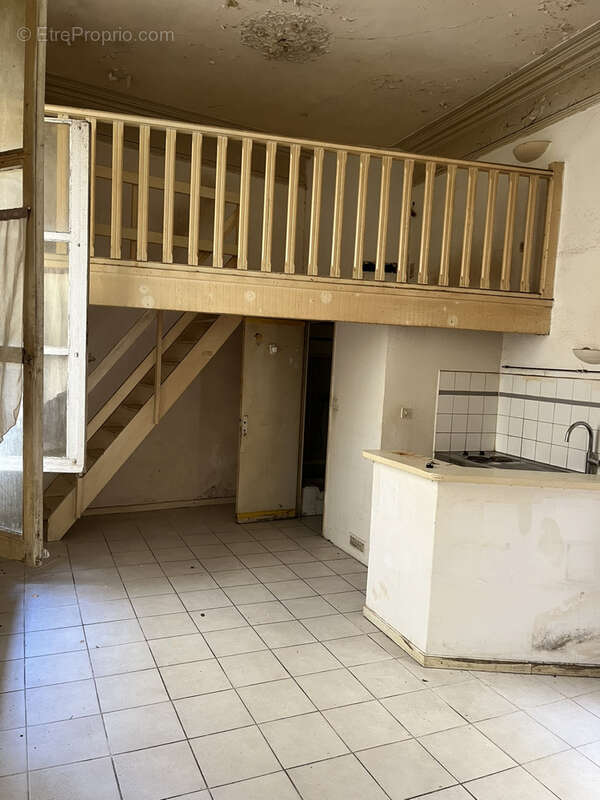 studio à rénover - photo 9