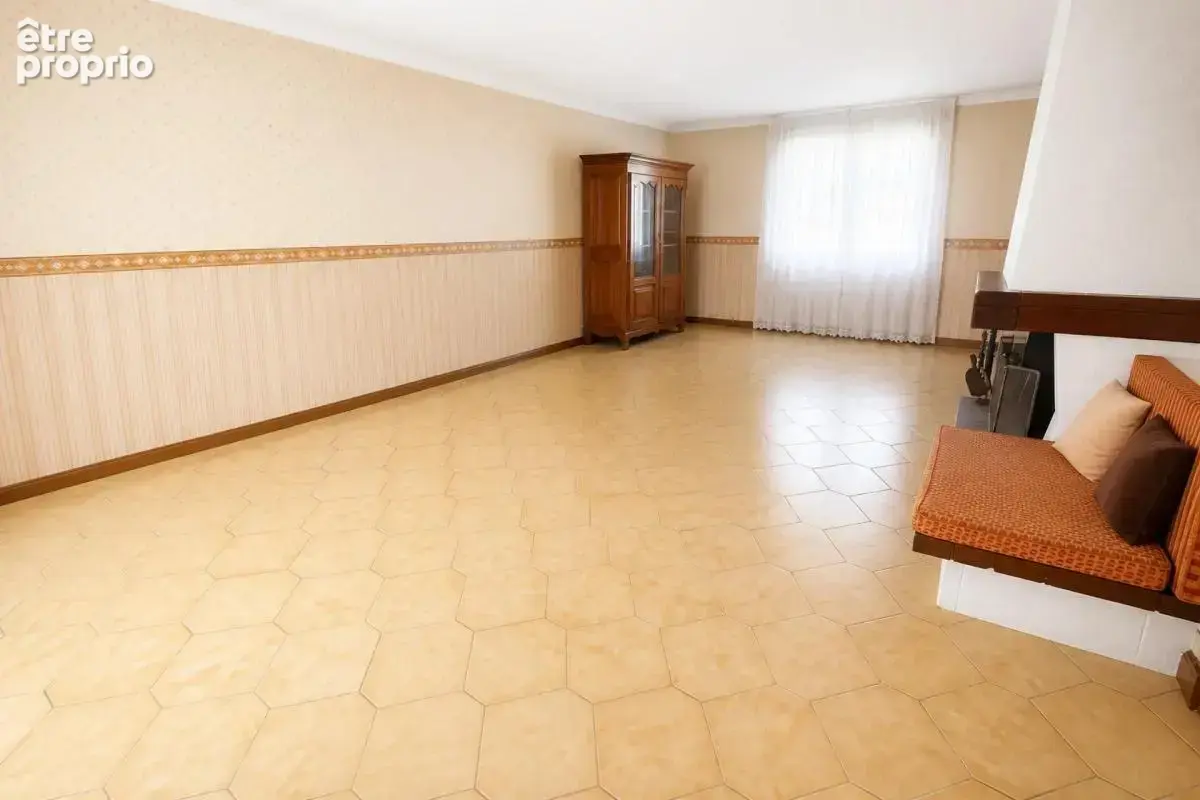 Maison de 5 pièces de 190 m² à Saint-Jean-de-Braye - photo 4