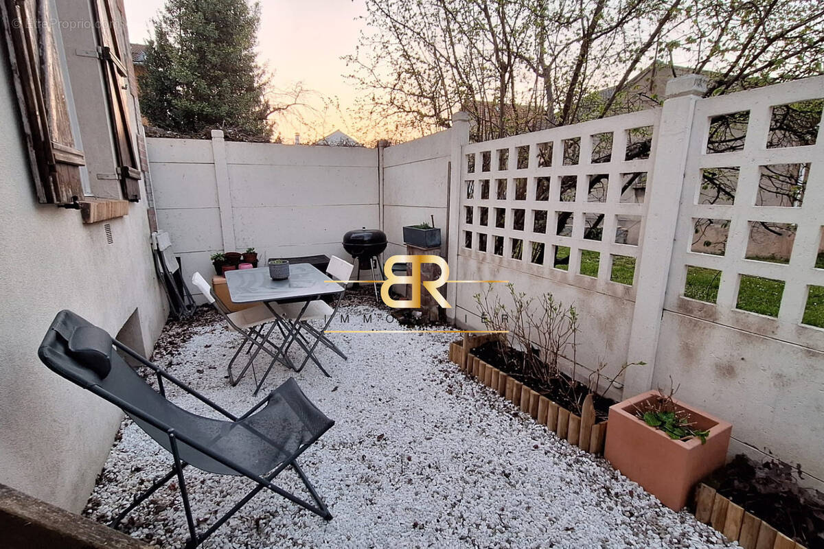 Appartement à COLOMBES