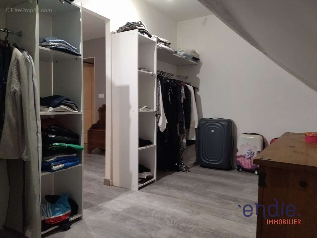 Maison à SAINT-SULPICE