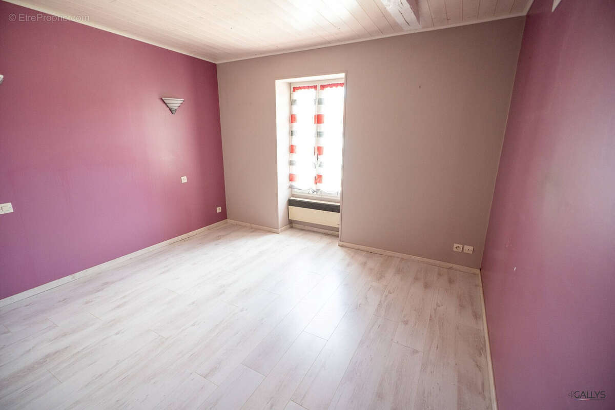 Maison 102 m² à Nancras  - photo 6