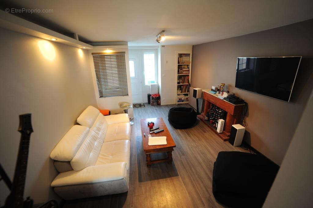 Maison à LES HERBIERS