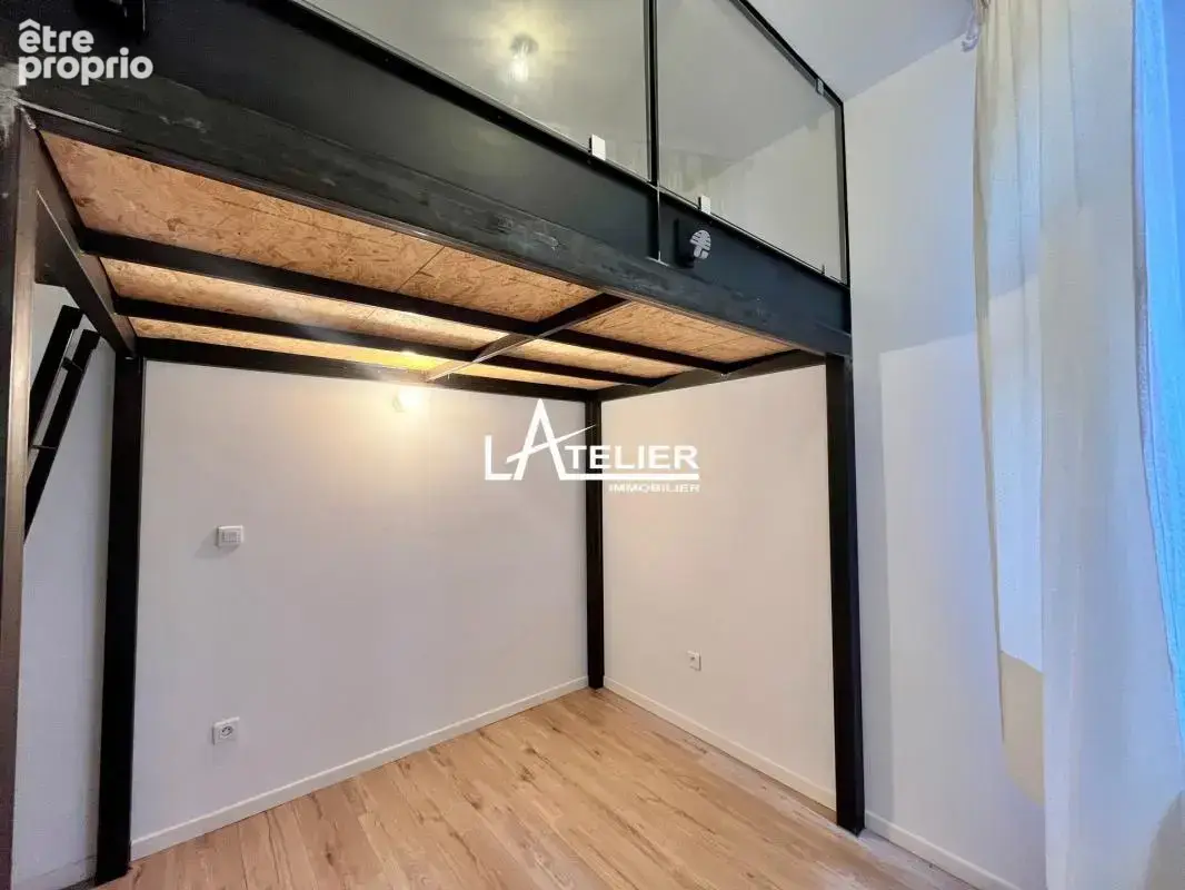 T2 rénové calme, grandes hauteurs, parquet, centre - photo 9