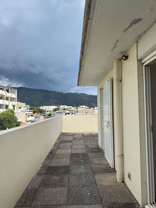 Appartement à SAINT-DENIS