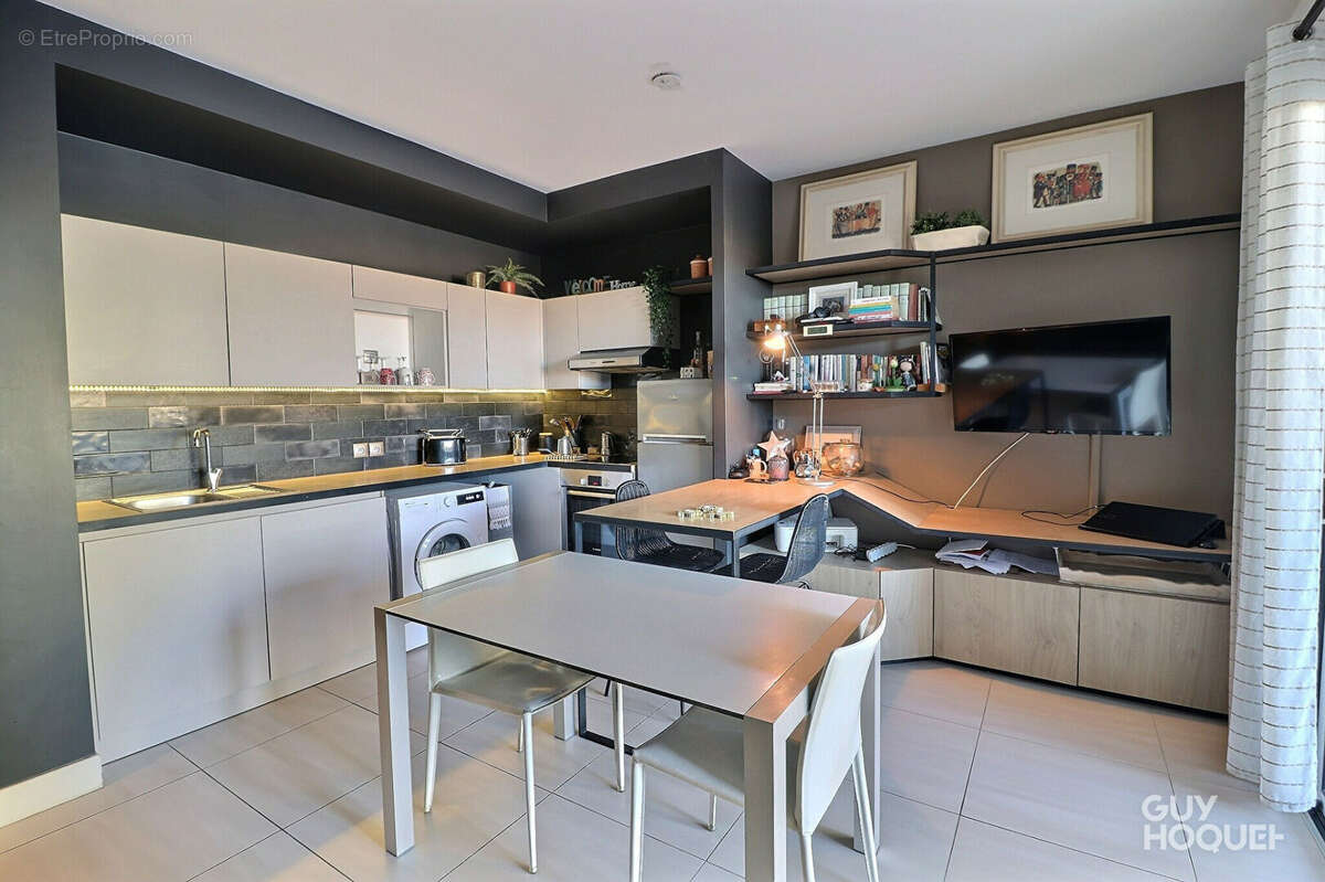 Appartement à CASTELNAU-LE-LEZ