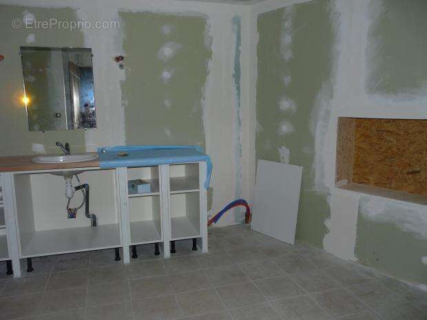 Maison à CASTELNAU-MONTRATIER