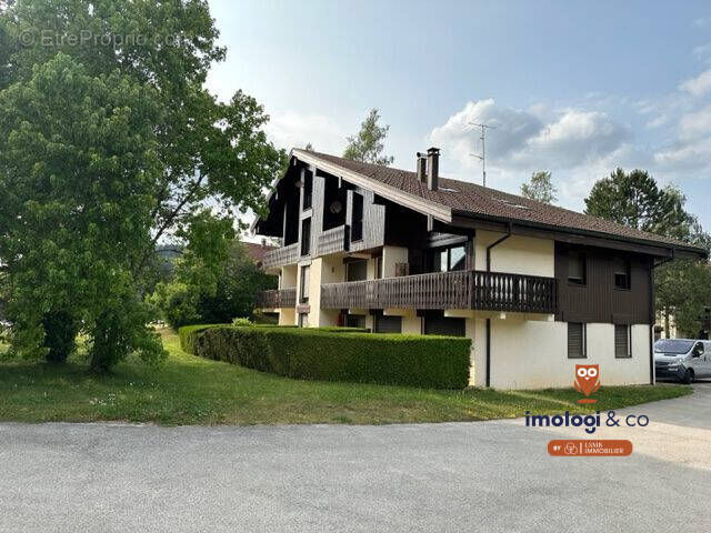 Appartement à LES HOPITAUX-NEUFS