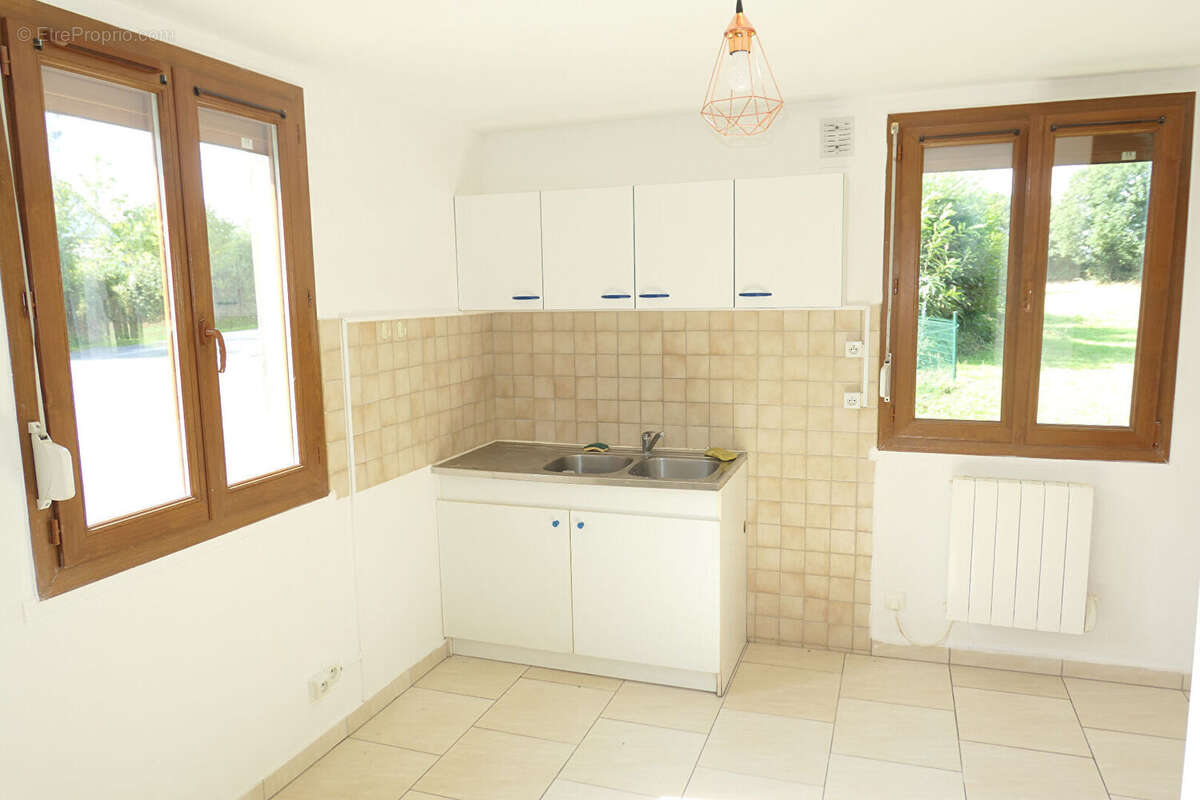 Romagny fontenay - photo 3