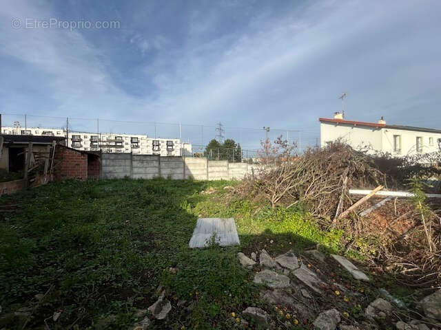 Terrain à PALAISEAU
