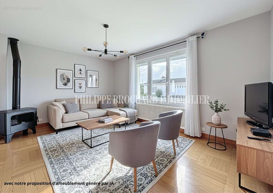 Maison à SAINT-DENIS-LA-CHEVASSE