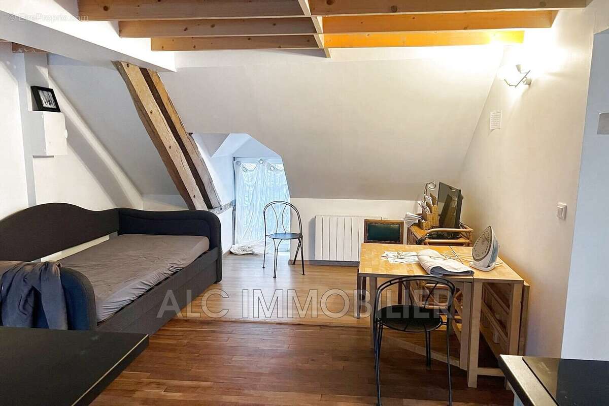 Maison 180 m² à Saint-Ceneri-Le-Gerei  - photo 4