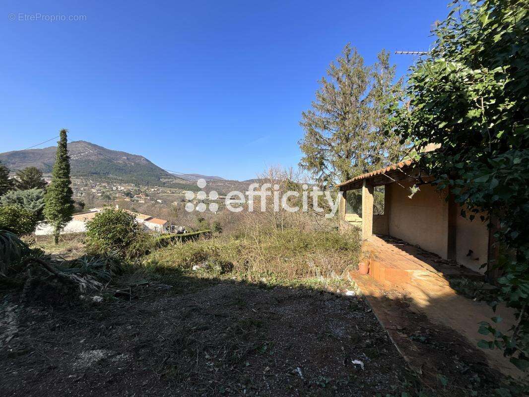 Maison 63 m² à Saint-Priest  - photo 5
