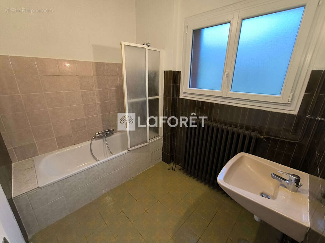 Maison à OINVILLE-SUR-MONTCIENT