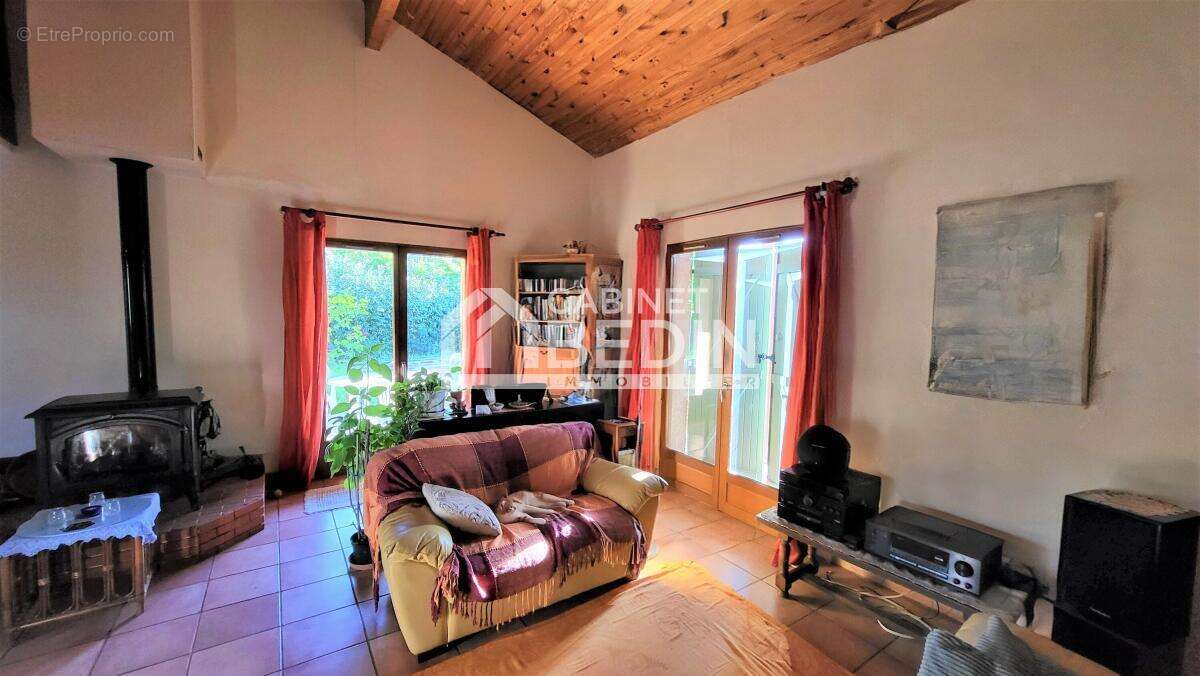 Maison à SAINTE-FOY-D&#039;AIGREFEUILLE