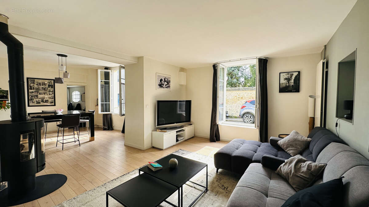 Maison à SAMOIS-SUR-SEINE