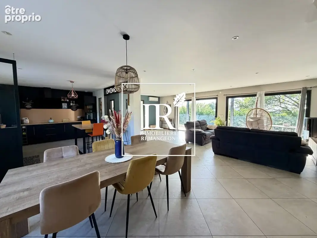Maison 6 pièces 179 m² à vendre à Mery-Sur-Cher (18100) - photo 3
