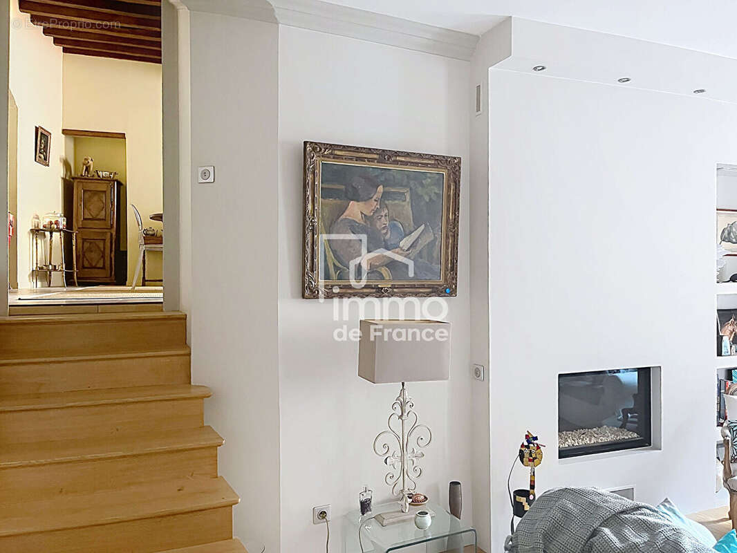 Appartement Bourg En Bresse 5 pièce(s) 155 m2 avec GARAGE + stationnement - photo 5