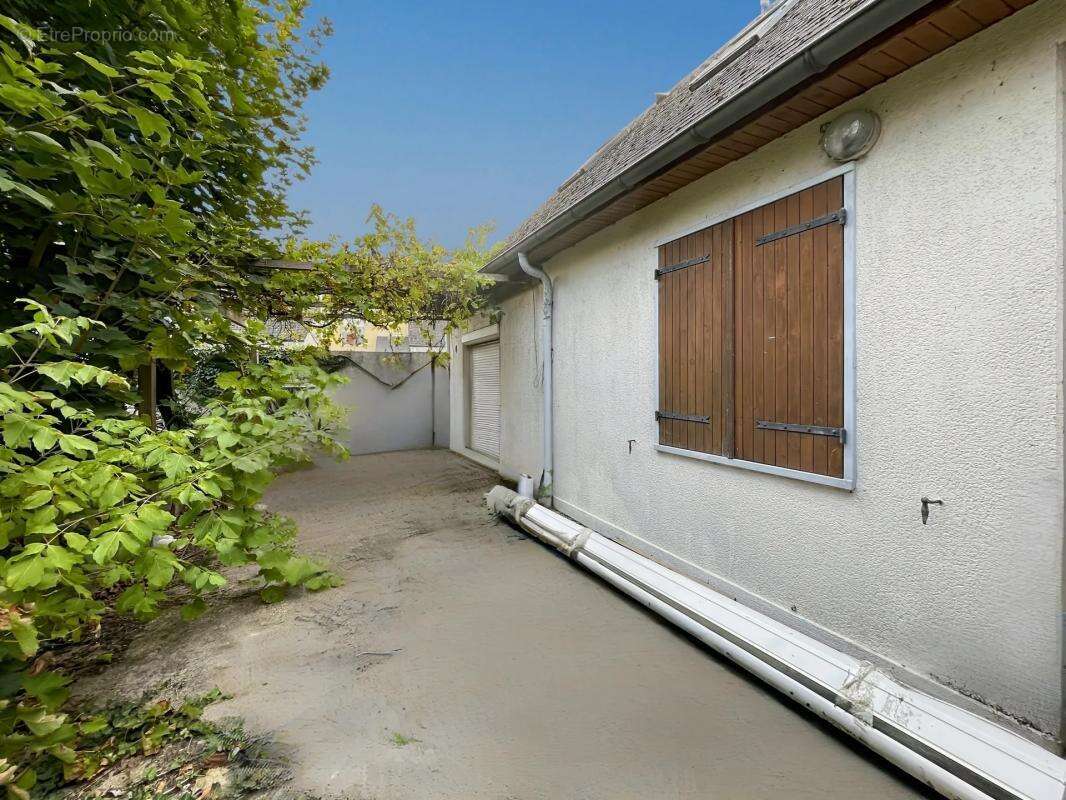 Maison à SAINT-PIERRE-DES-CORPS