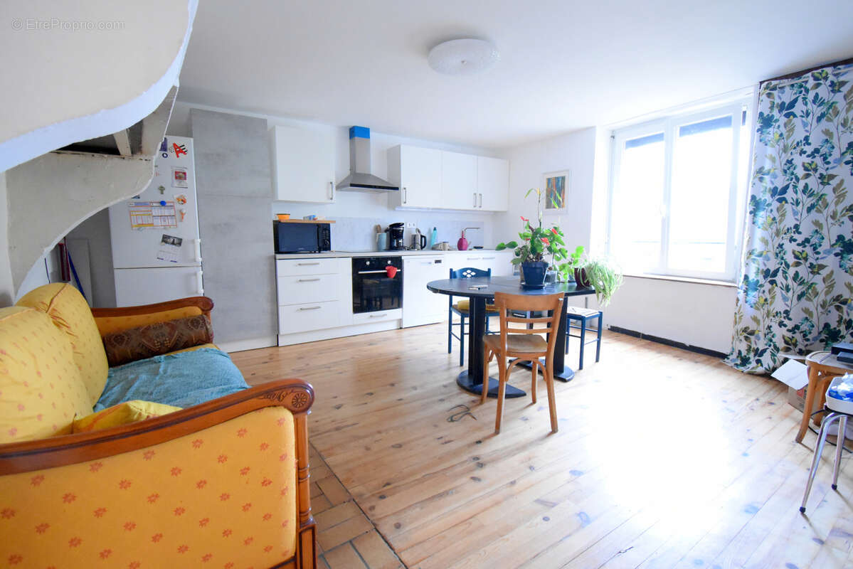 Maison à VANNES-LE-CHATEL