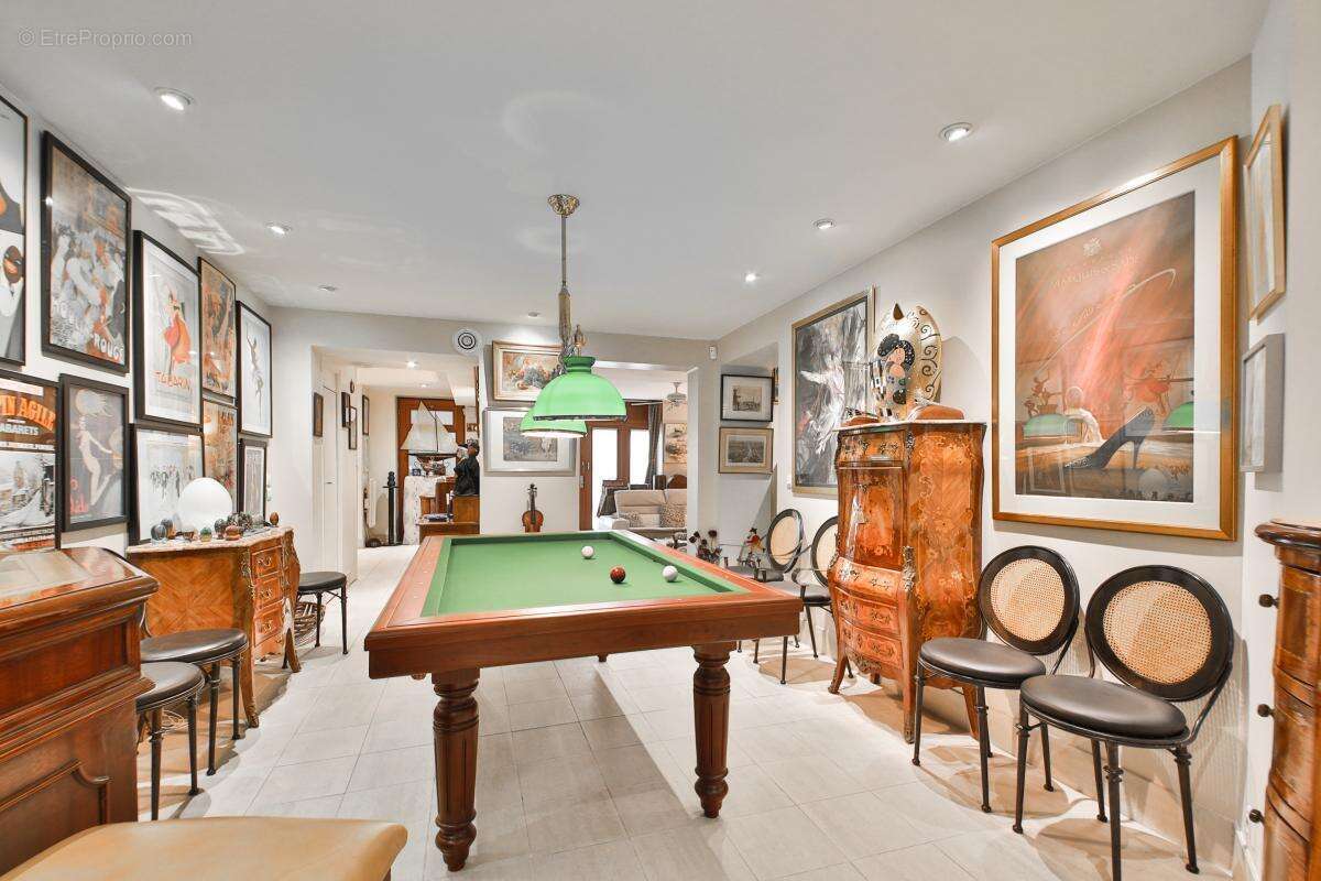 Appartement à PARIS-9E