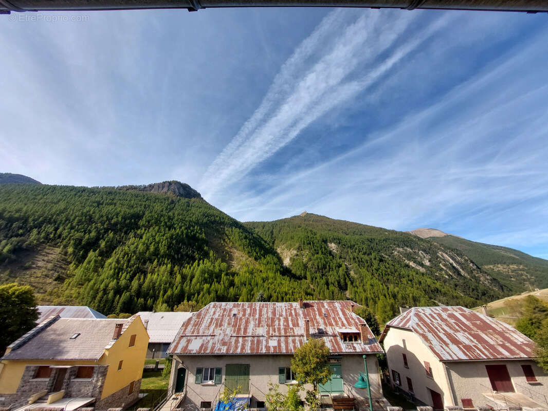 Maison à LARCHE