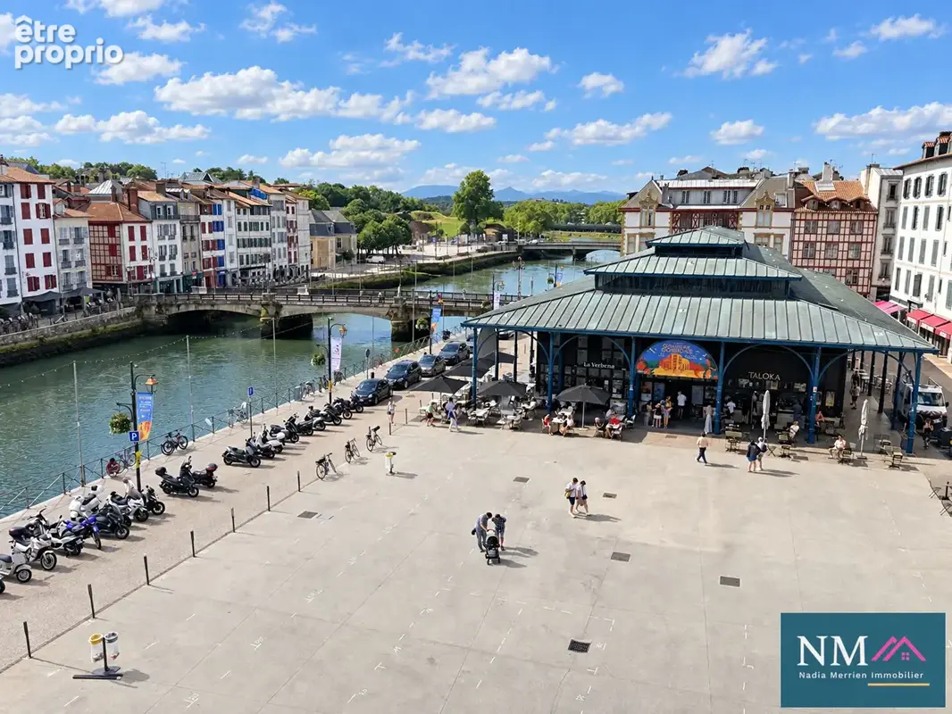Bayonne - les halles  - t1 de 25 m²  - dernier étage - photo 2