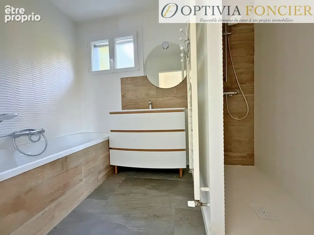 Propriété T7 1421 m2 avec sous-sol complet (100 m2) et 4 200 m2 de terrain - photo 7