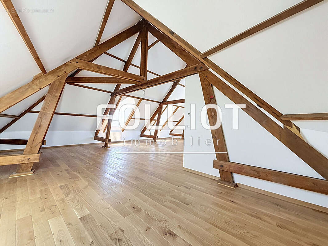 A Vendre  Appartement de charme style loft ? Dernier étage ? Terrasse et vue dégagée ? Coeur de Barneville-Carteret - photo 8