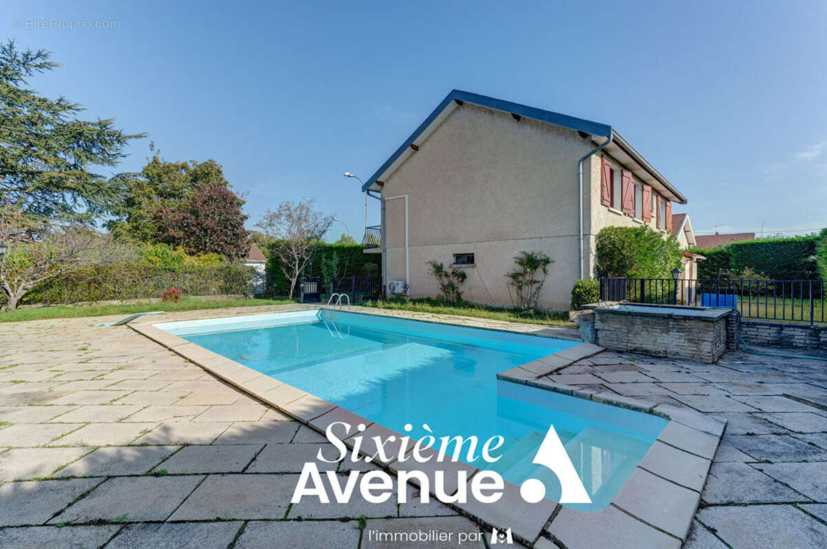 Maison à SAINT-PRIEST