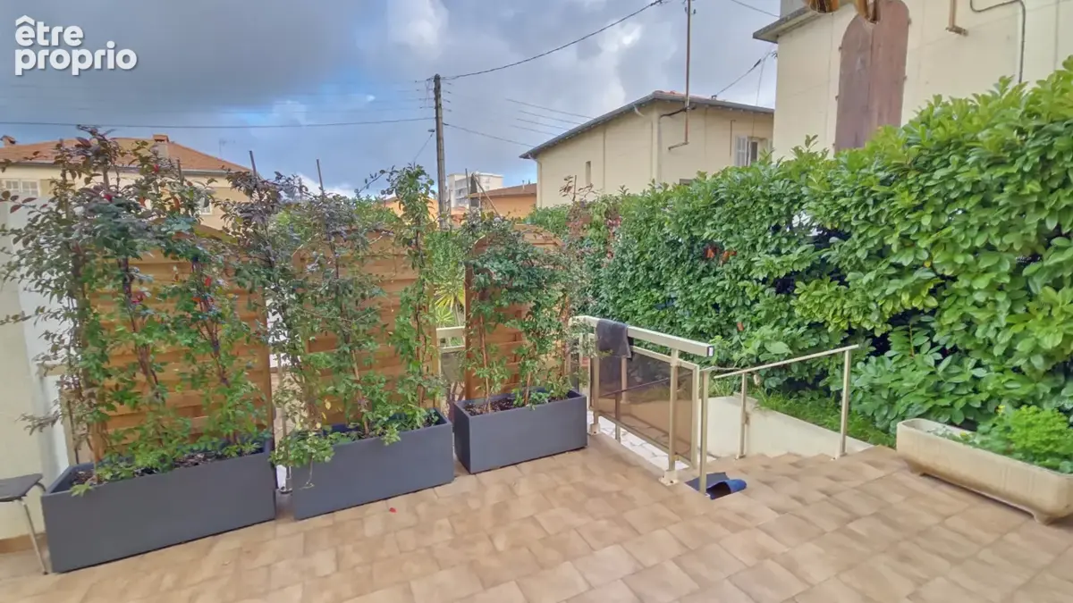 SOUS COMPROMIS DE VENTE - CANNES maison 5 pièces de 115 m2 sur un terrain de 442 m2 - photo 4