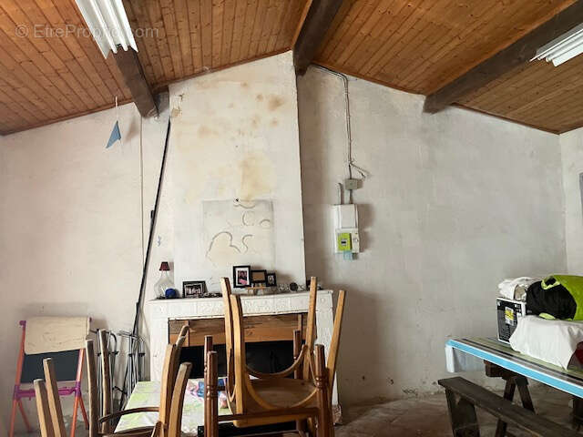 Ensemble immobilier à rénover avec fort potentiel   Centre-bourg - photo 2