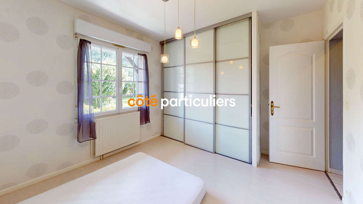 Maison à SAINT-SENIER-SOUS-AVRANCHES