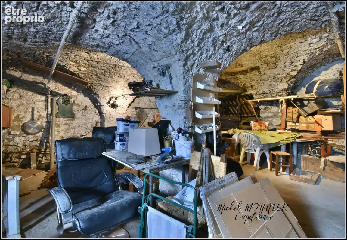 Maison de village à rénover avec grange de 186 m² à Siguret - photo 4