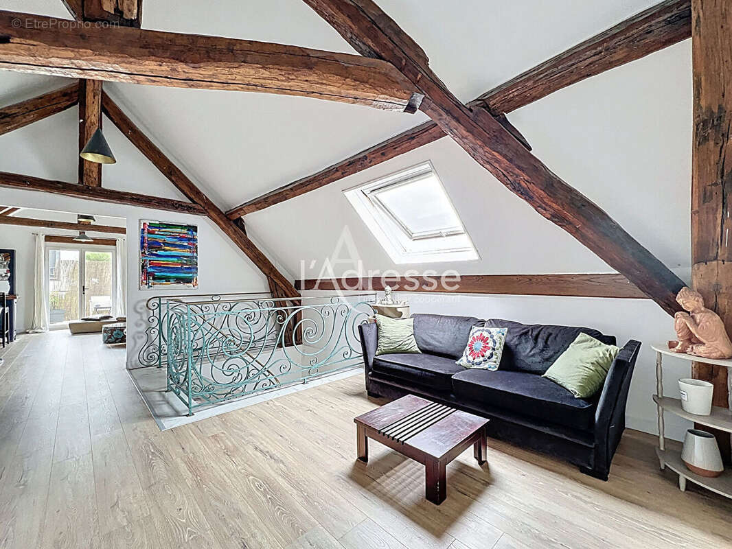 Maison à MONTEVRAIN