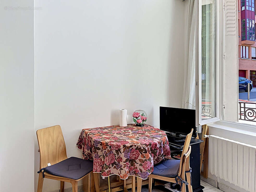 Appartement à SURESNES