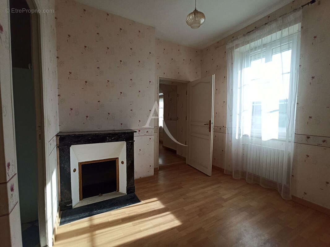 Maison à NOYERS-SUR-CHER