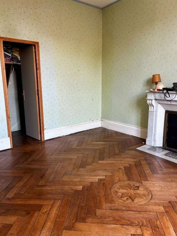 Maison de caractere coeur bazois  face au canal - toutes commodites - cour et dependances - - photo 14