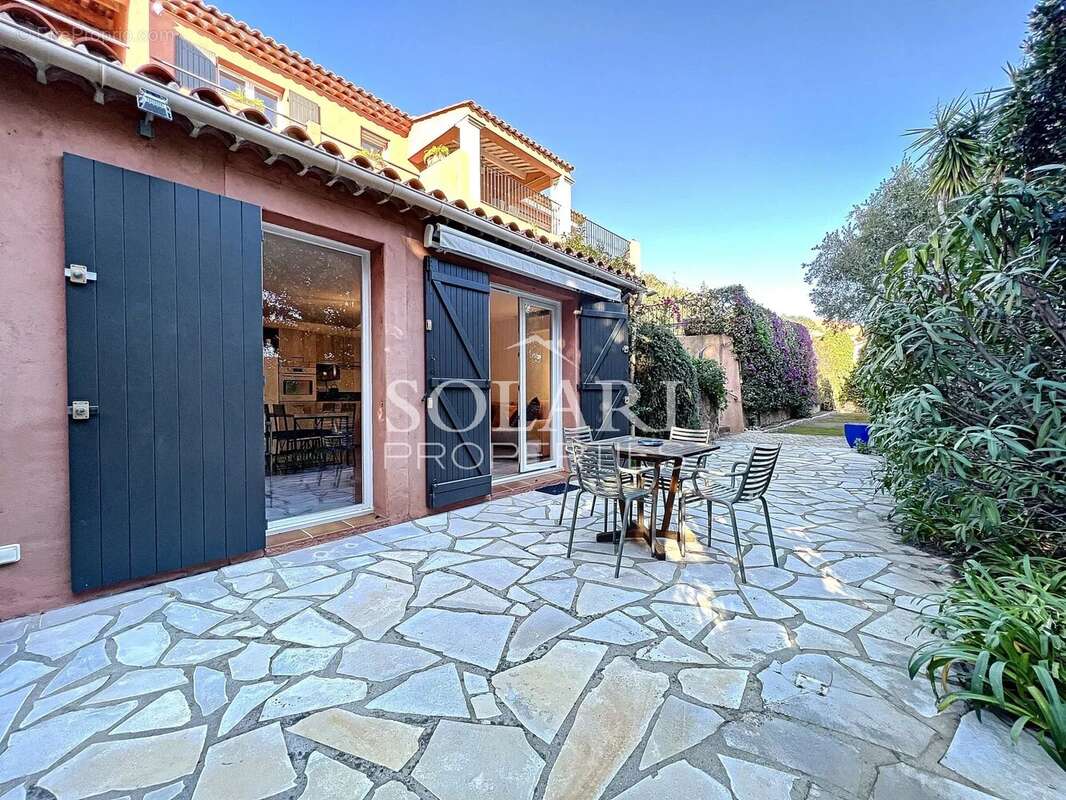 Maison à THEOULE-SUR-MER