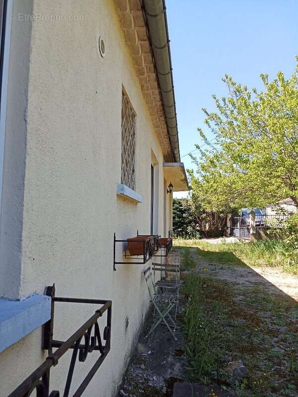 Maison à DURFORT-ET-SAINT-MARTIN-DE-SOSSENAC