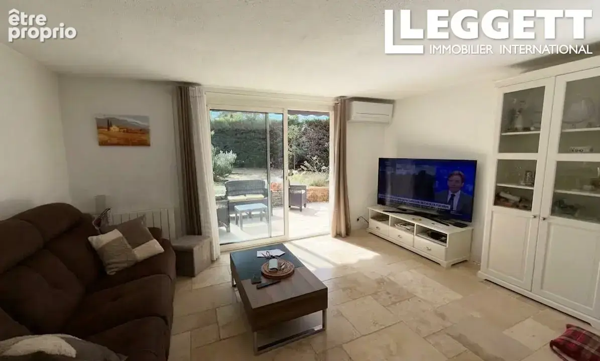 Lovely 5 bedroom house with garage, garden and swimming pool in Le Val, a lovely village in Provence - photo 5