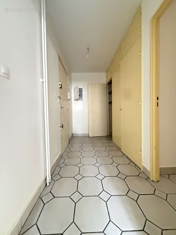 Appartement à LES ULIS
