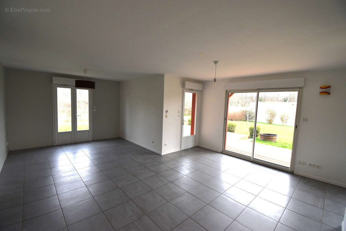 Maison à HAUTEVELLE