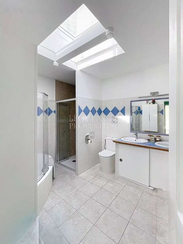 Maison à FLASSANS-SUR-ISSOLE