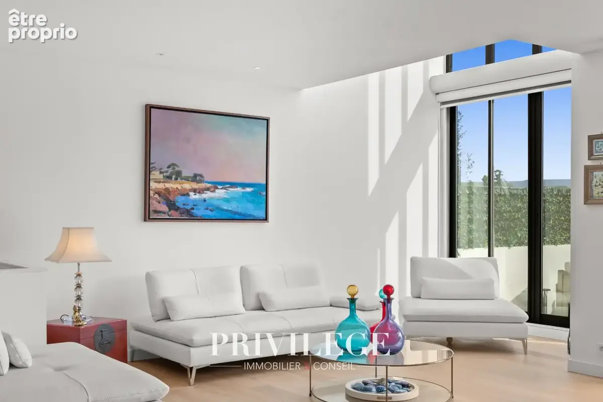 Nice   villa contemporaine avec piscine, vue dégagée et aperçu mer   domaine sécurisé - photo 9