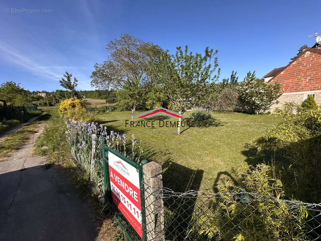 Terrain à CORMEILLES-EN-PARISIS