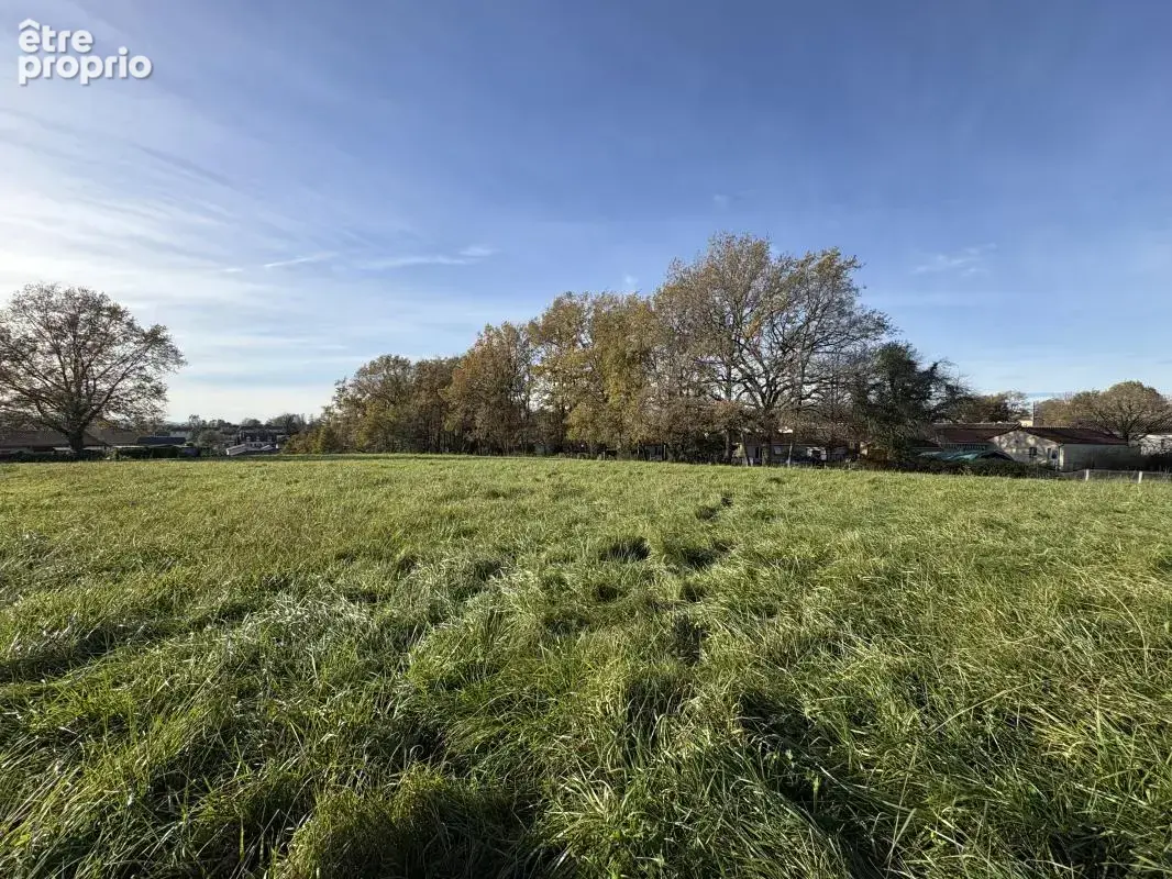 Terrain à CREYSSE