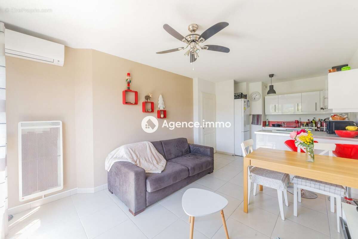 Appartement à LE LUC