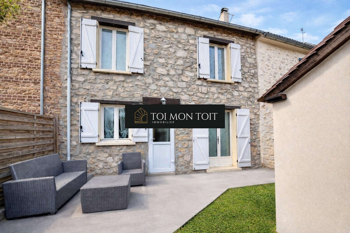 Maison à MORTEFONTAINE