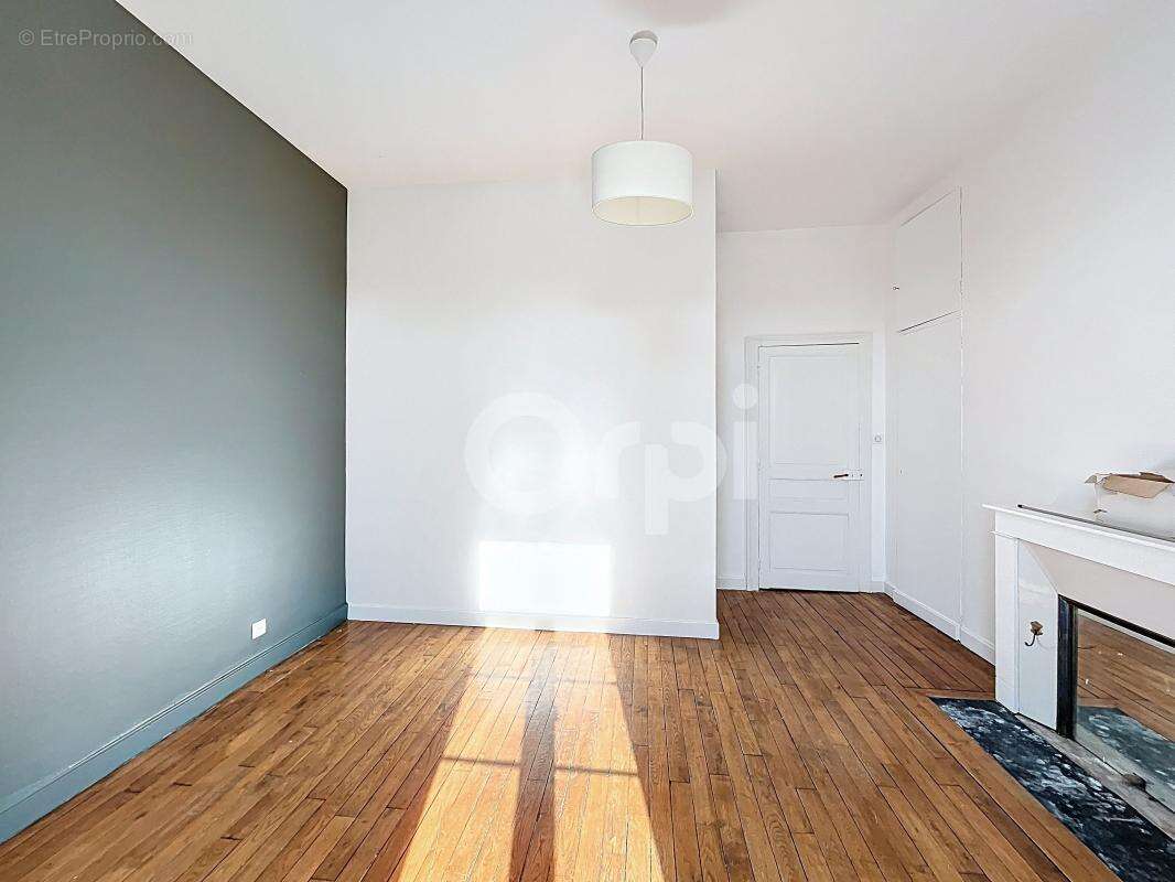 Appartement à BRIVE-LA-GAILLARDE
