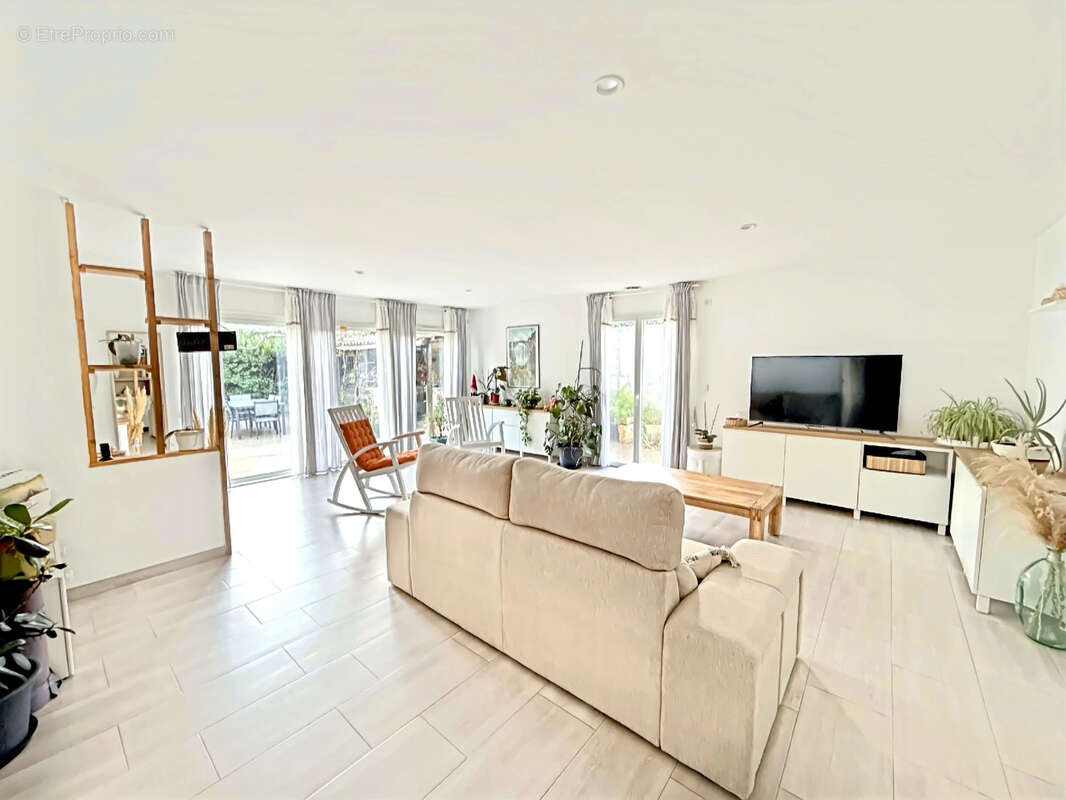 Maison à AIGUES-VIVES